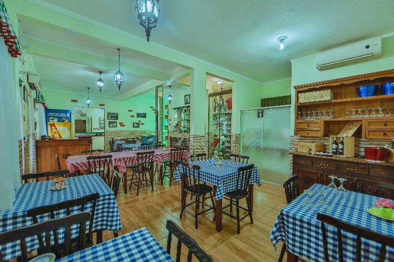 Casa de hóspedes Residencial E Evelina 2*